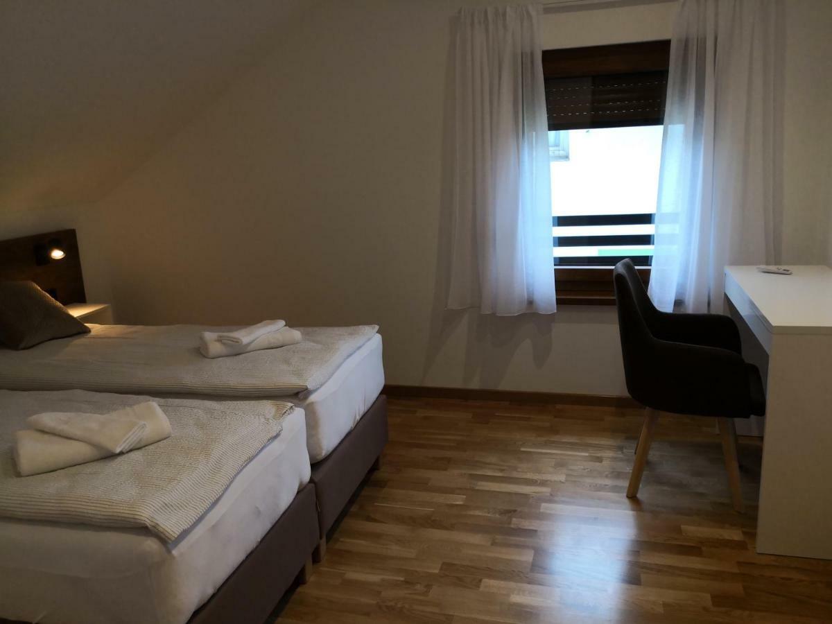 Accommodation Plitvice Korenica Εξωτερικό φωτογραφία