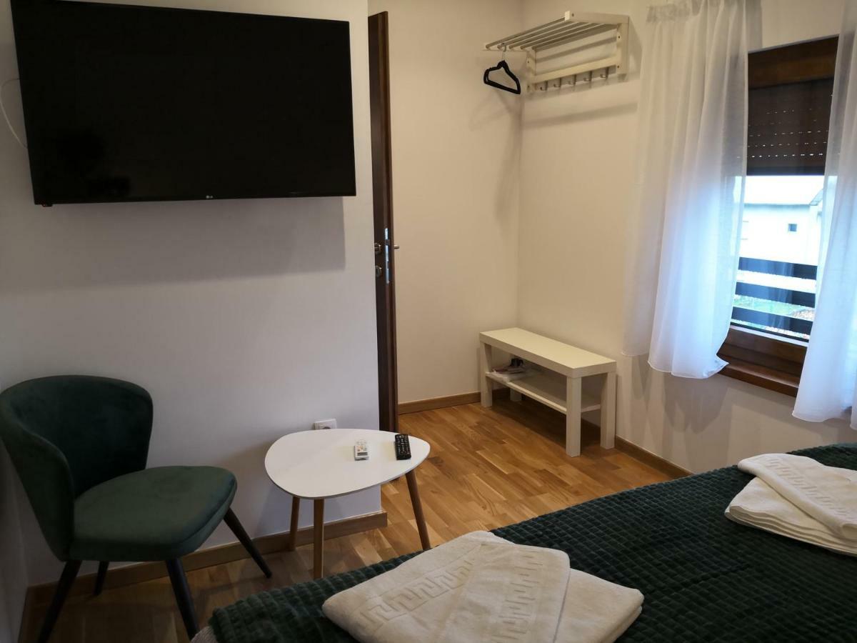 Accommodation Plitvice Korenica Εξωτερικό φωτογραφία